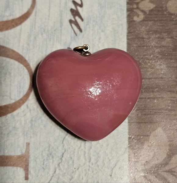Jewelry - Gold Tone Pink Heart Pendant